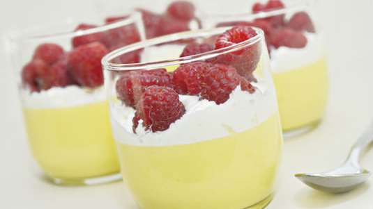 Πουτίγκα λεμονιού 