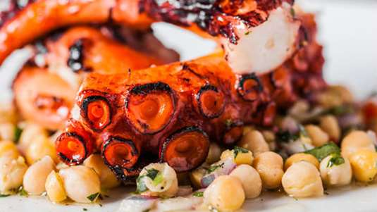 Χταπόδι με ρεβύθια