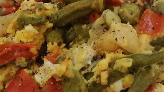 Μπάμιες  με  αβγά