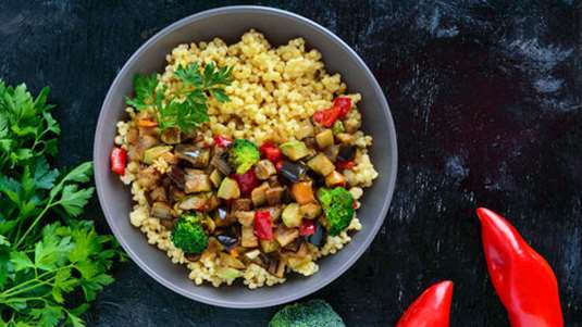 Πλιγούρι σαλάτα με ψητά λαχανικά