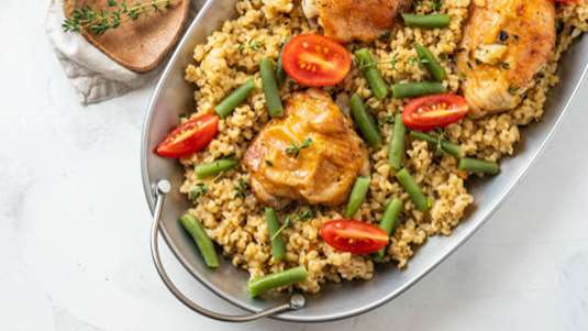 Κοτόπουλο με πλιγούρι στην κατσαρόλα