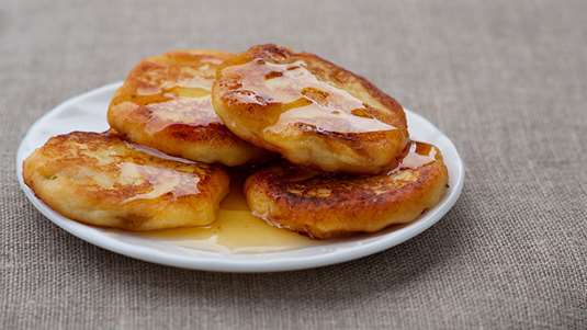 Τηγανίτες με χυμό πορτοκαλιού 