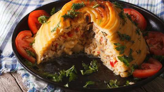 Τιμπάλ μακαρονιών με μανιτάρια  και λαχανικά