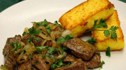 Συκώτι α λα Βενετσιάνα (Fegato alla Veneziana)