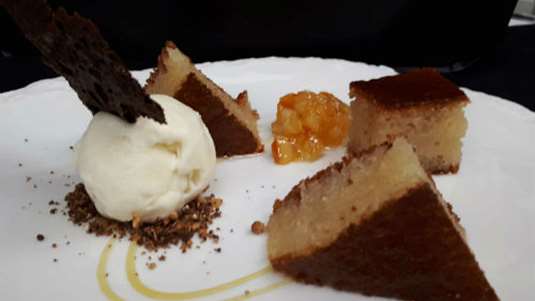 Ρεβανί με παγωτό καϊμάκι