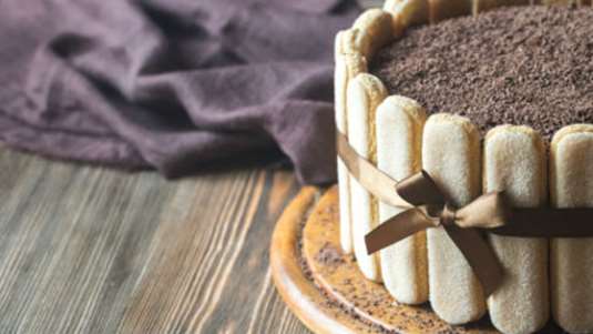 Σαρλότ με κρέμα πραλίνας (από το αρχείο συνταγών της ΓΙΩΤΗΣ)