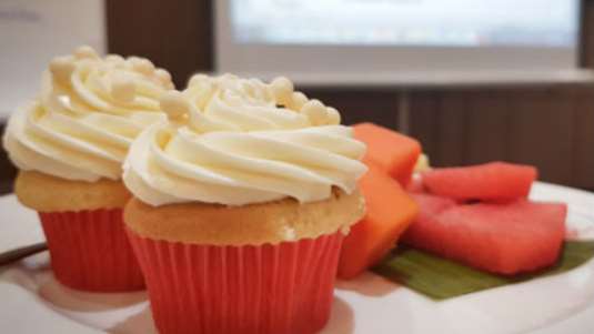 Μάφινς με καρπούζι και κρέμα κακάο