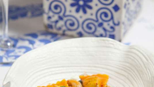 Ραβιόλι με σπανάκι, σουπιά και ρικότα