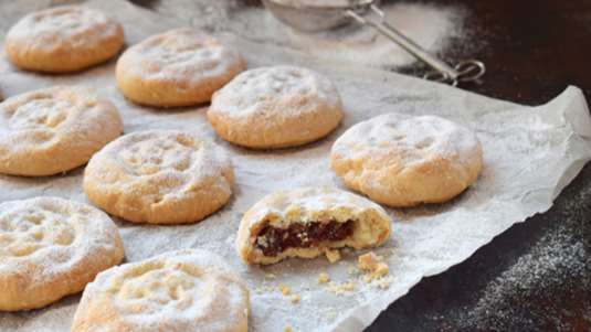 Μπισκότα γεμιστά με ξερά σύκα 