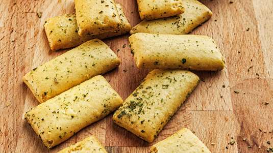 Μπουκιές Πικάντικου Μπισκότου