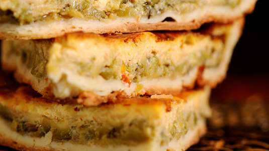 Πρασόπιτα με Κιμά και Χειροποίητη Ζύμη