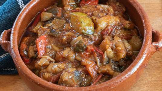 Κοκκινιστό με Κολοκυθάκια