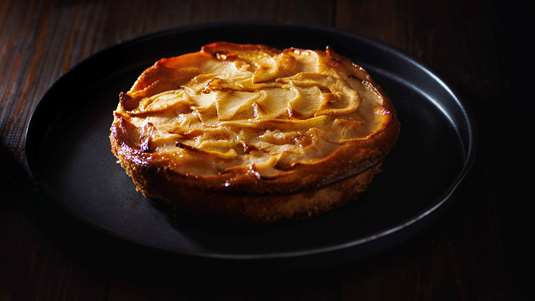 Σιροπιαστή Μηλόπιτα