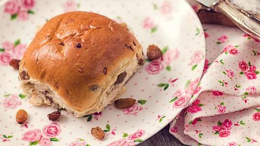 Γαλατοσταφιδόψωμα