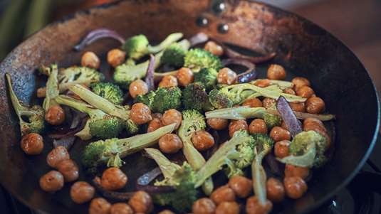 Μπρόκολο με Ρεβίθια