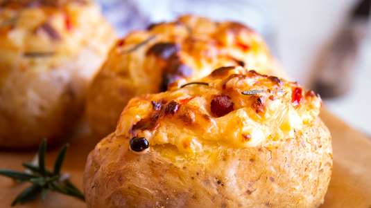 Πατάτες Γεμιστές με Πιπεριές