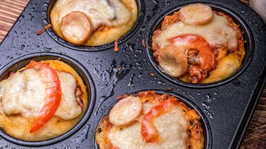 Αλμυρά Cupcakes Πίτσα με Πεπερόνι