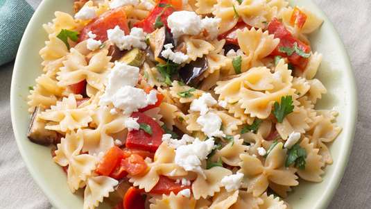 Φιογκάκια με Πιπεριά, Κολοκύθι και Μελιτζάνα