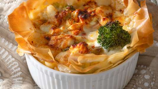 Σουφλέ με Μπρόκολο, Πιπεριά και Καπνιστή Γαλοπούλα