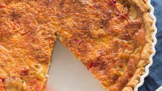 Τάρτα με Φρέσκα Κρεμμυδάκια και Ζαμπόν