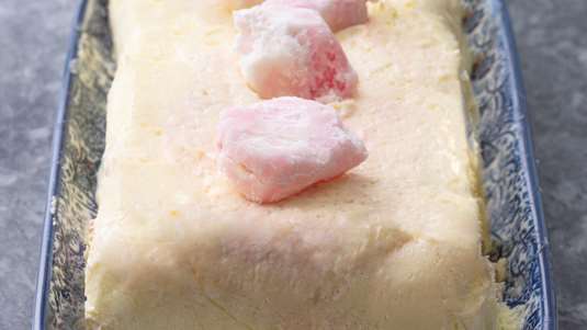 Παγωμένη Κρέμα με Λουκούμι και Σοκολάτα