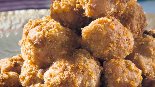 Κοτοκεφτεδάκια με Γέμιση Μοτσαρέλα