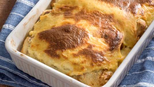 Λαζάνια με Καλαμαράκια και Νηστίσιμη Μπεσαμέλ