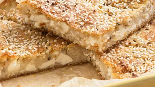 Η Γλυκιά Τυρόπιτα των Κυκλάδων