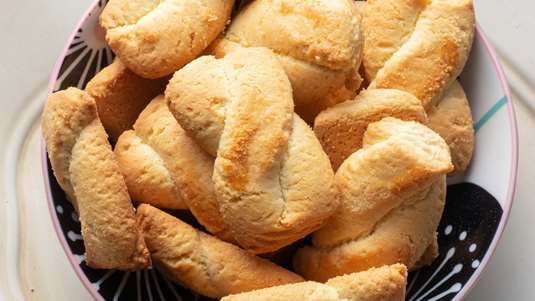 Κουλουράκια με Μαστίχα και Μαχλέπι