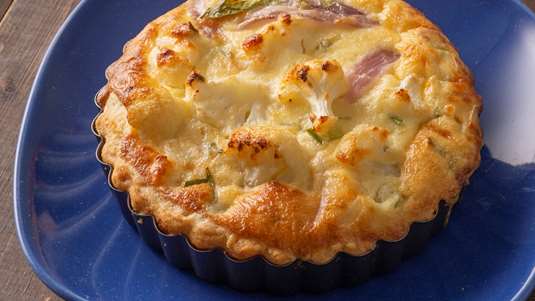 Τάρτα με Κουνουπίδι και Μπλε Τυρί