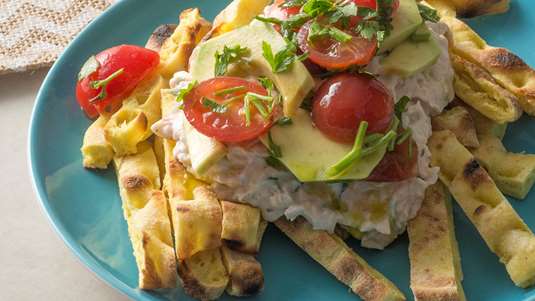 Πίτες με Αβοκάντο και Πατέ από Καπνιστό Τόνο