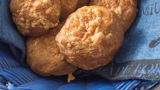 Αλμυρά Μπισκότα με Γιαούρτι και Γραβιέρα