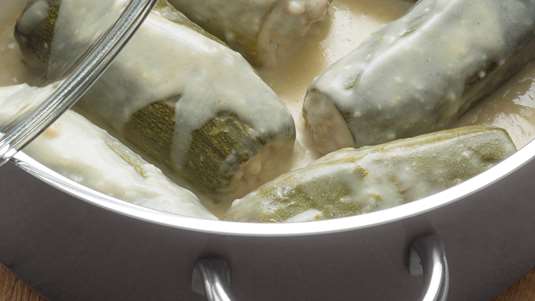 Κολοκυθάκια Γεμιστά με Φέτα στην Κατσαρόλα