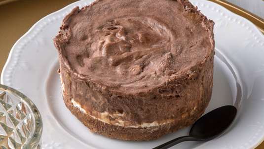 Cheesecake με Σοκολάτα και Καραμέλα