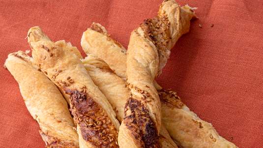 Σφολιατίνια με Κανέλα στη Στιγμή