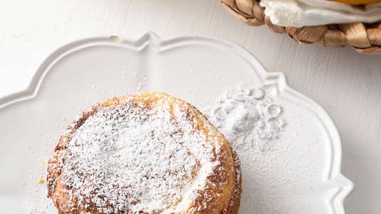 Cheesecake Φούρνου με Τυρί Κρέμα, Ροδόνερο και Λεμόνι