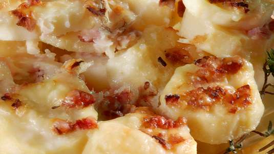 Πατατάκια με Μπέικον και Κρεμμύδι