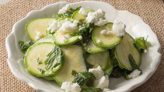 Κολοκυθάκια με Φέτα και Δυόσμο