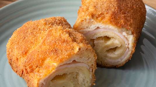 Πιτάκι με Ζαμπόν, Τυρί και Ολοτράγανο Ψωμάκι του Τοστ