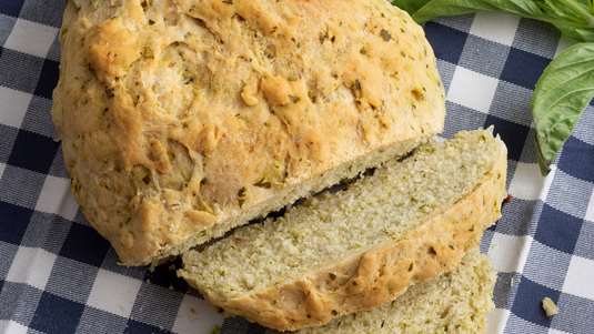Εύκολο Ψωμί με Pesto