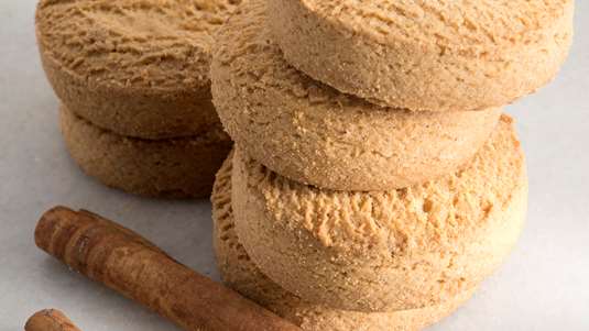 Μπισκότα Κανέλας με Σιρόπι Αγαύης