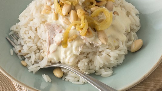 Πιλάφι με Κοτόπουλο, Γιαούρτι και Ξηρούς Καρπούς