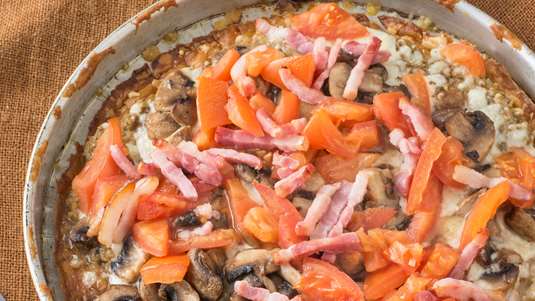 Πίτσα Σφολιάτας με Πλευρώτους και Πέστο Πράσινης Ελιάς