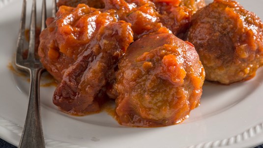 Κεφτεδάκια Κοτόπουλου με Λιαστές Ντομάτες