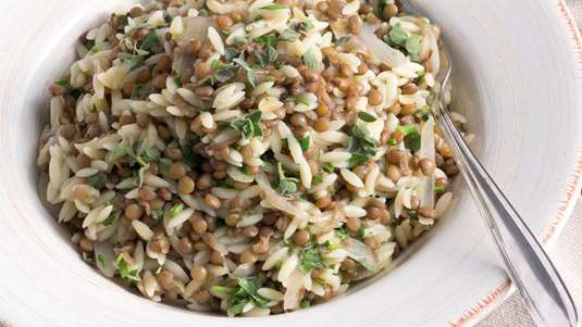 Κριθαράκι με Φακές Τσιγαριστές