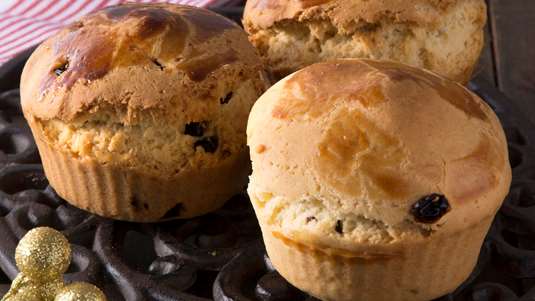 Εύκολα Τσουρεκάκια Χωρίς Μαγιά