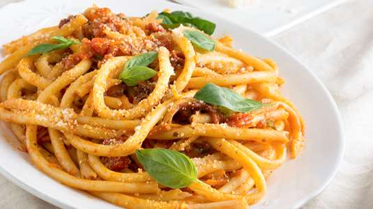 Χοντρό Μακαρόνι με Σάλτσα Λιαστής Ντομάτας