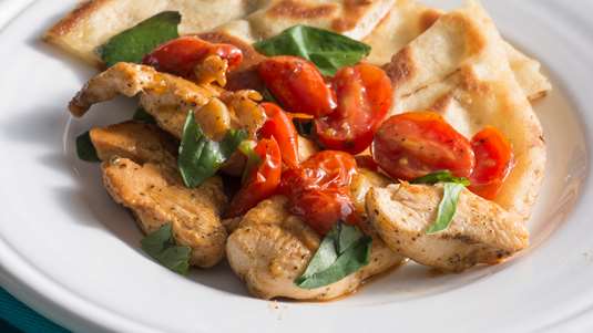 Κοτόπουλο με Ντοματίνια, Μπαλσάμικο και Βασιλικό