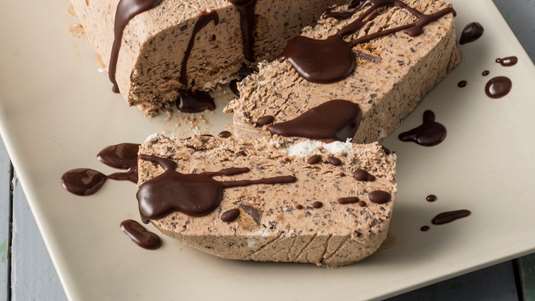 Εύκολο Σοκολατένιο Σεμιφρέντο με Μπισκότα