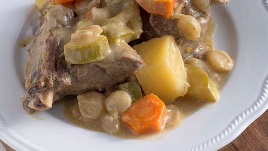 Μοσχαρίσια Στηθοπλευρά με Μπίρα και Μουστάρδα